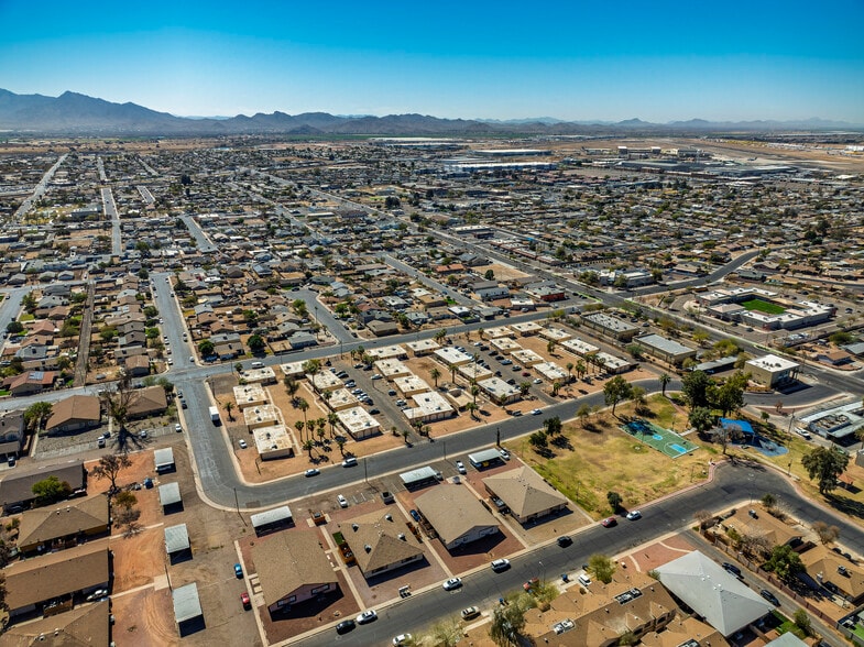 More Photos Of 109 E Brinker Dr, Avondale Apartments For Sale