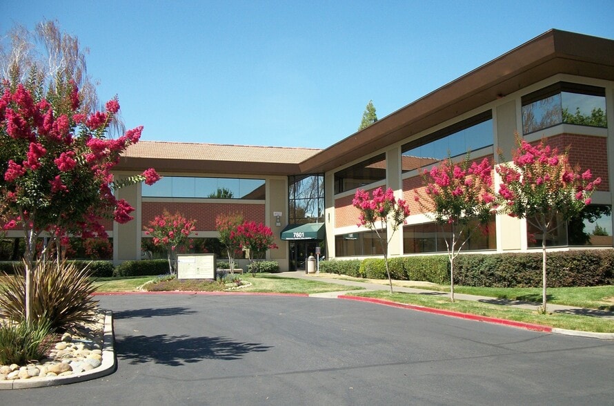 More Photos Of 7601 Hospital Dr, Sacramento Medical For Sale