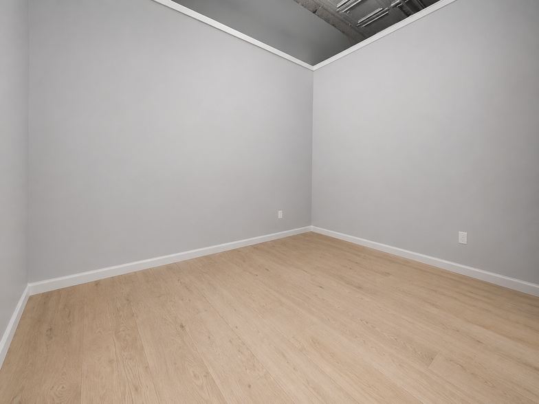 More Photos Of 85 Center St, Middleborough Storefront For Lease