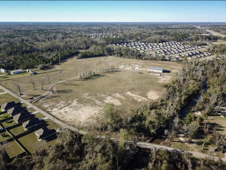 More Photos Of 8800 Tom Dr, Baton Rouge Distribution For Lease