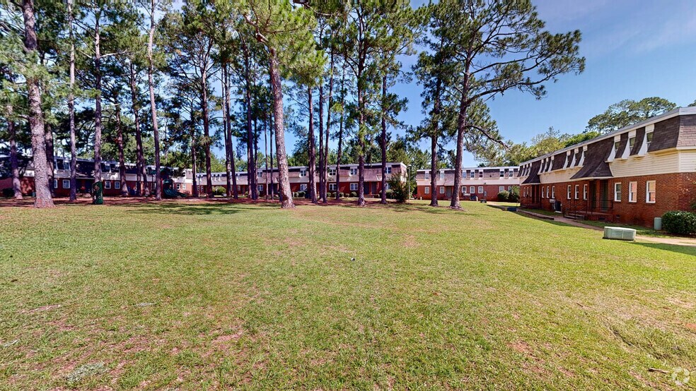 More Photos Of 1013 Cedar Ave, Albany Apartments For Sale