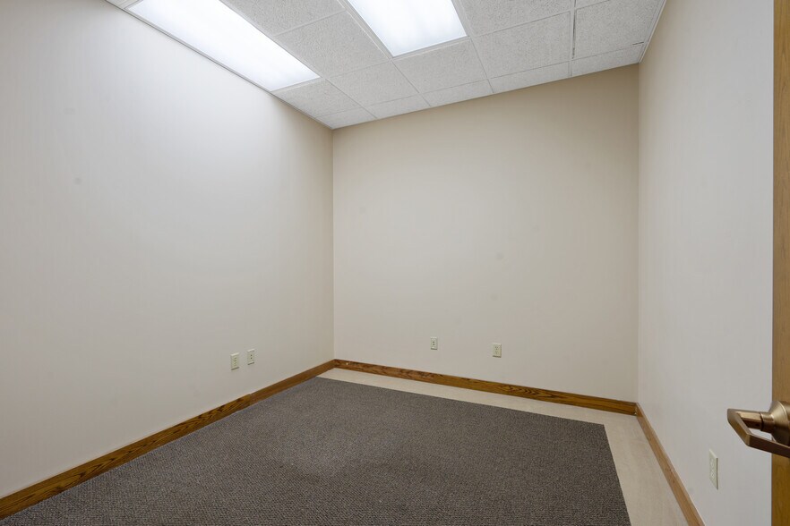 More Photos Of 344 W Genesee St, Syracuse Loft Creative Space For Lease