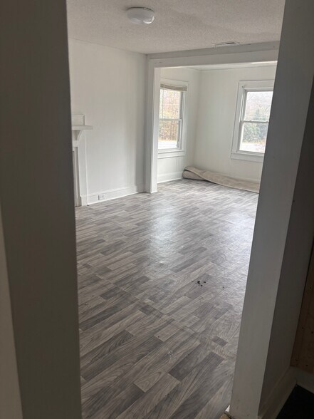 More Photos Of 5204 Wilkinson blvd, Cramerton Office Residential For Lease