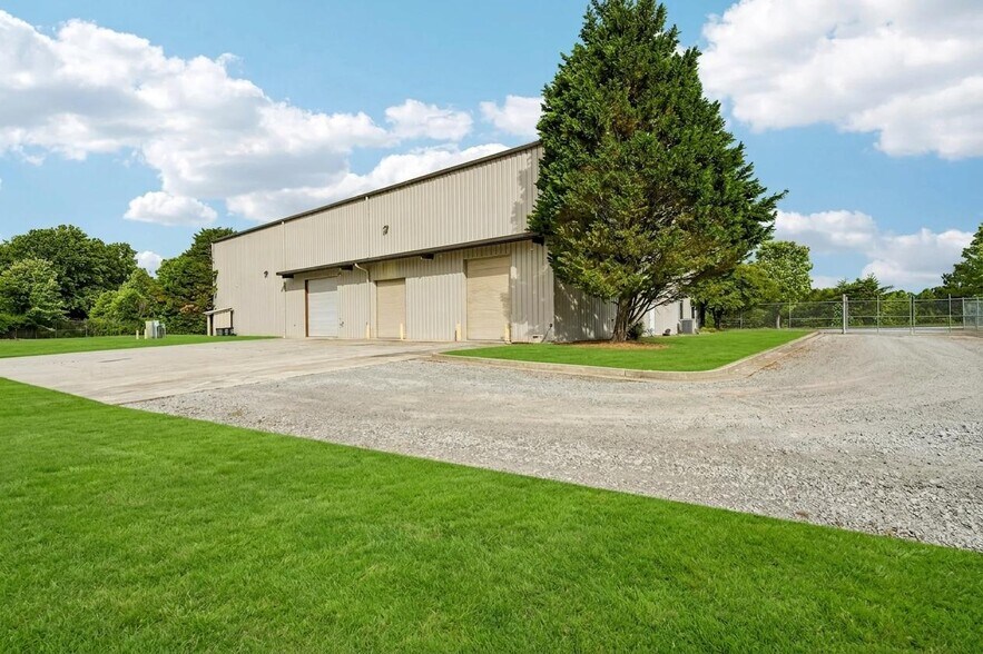 More Photos Of 1972 Red Oak Flats Rd, Dahlonega Warehouse For Sale