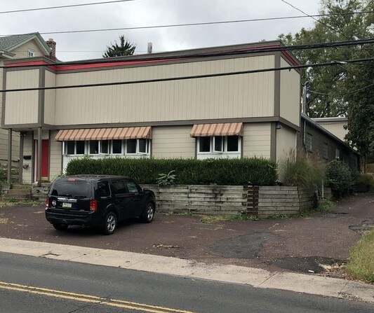 Primary Photo Of 510 N Main St, Sellersville Light Manufacturing For Lease