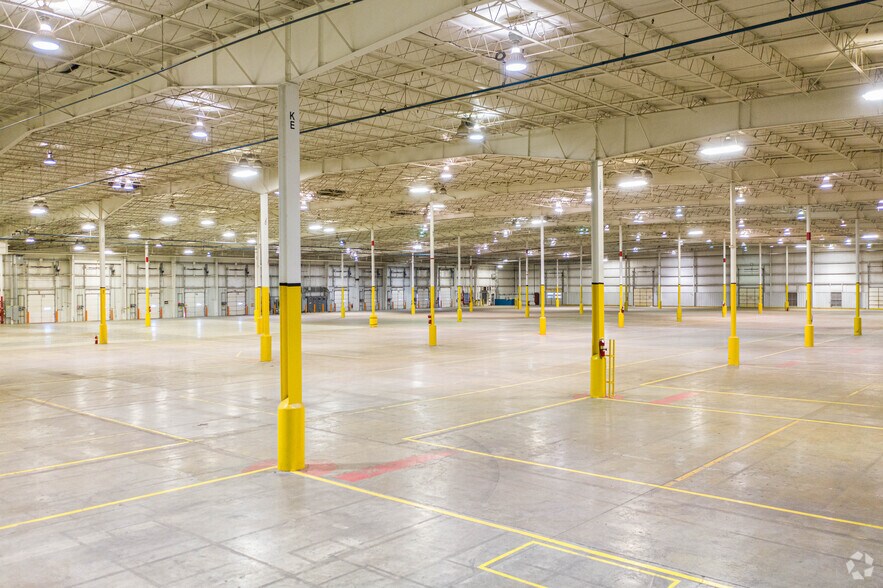 More Photos Of 120 Williamette Ln, Bowling Green Warehouse For Lease