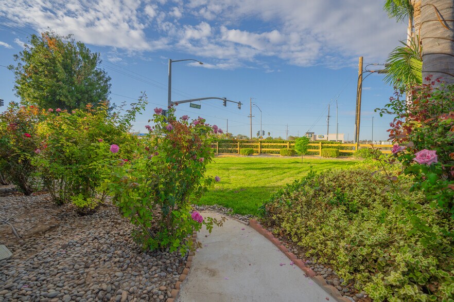 More Photos Of 2509 E Pacheco Blvd, Los Banos Hotel For Sale
