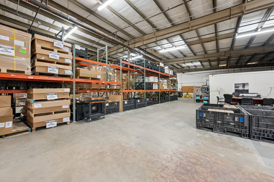 More Photos Of 10207-10235 General Dr, Orlando Warehouse For Sale