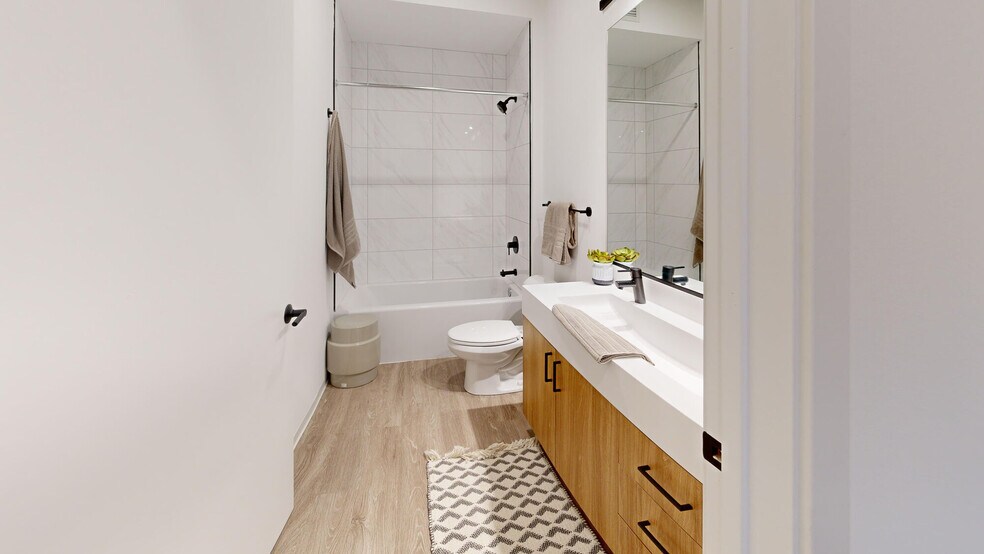 More Photos Of 1717 S Michigan Ave, Chicago Apartments For Lease