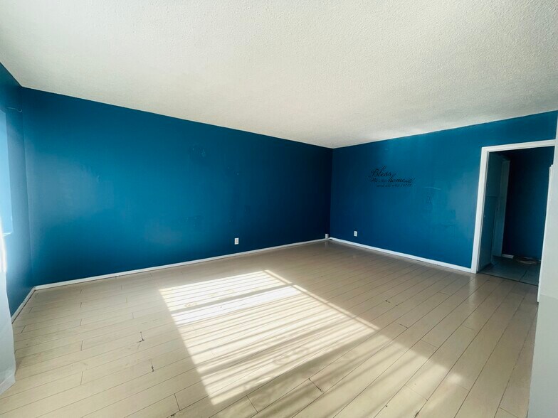 More Photos Of 5609-5613 E Beverly Blvd, East Los Angeles Storefront Retail Residential For Sale