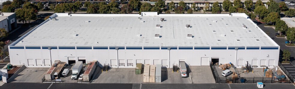 More Photos Of 1919 Monterey Rd, San Jose Warehouse For Lease