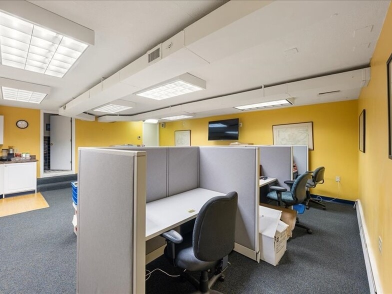 More Photos Of 44 Trapelo Rd, Belmont Office For Sale