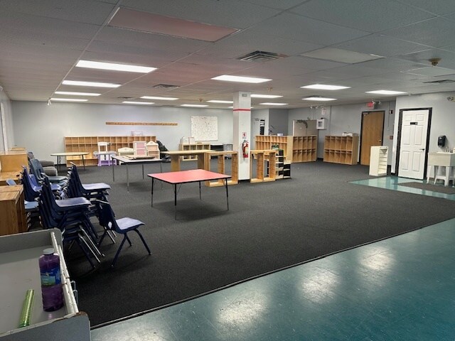 More Photos Of 60 Old New Milford Rd, Brookfield Medical For Lease