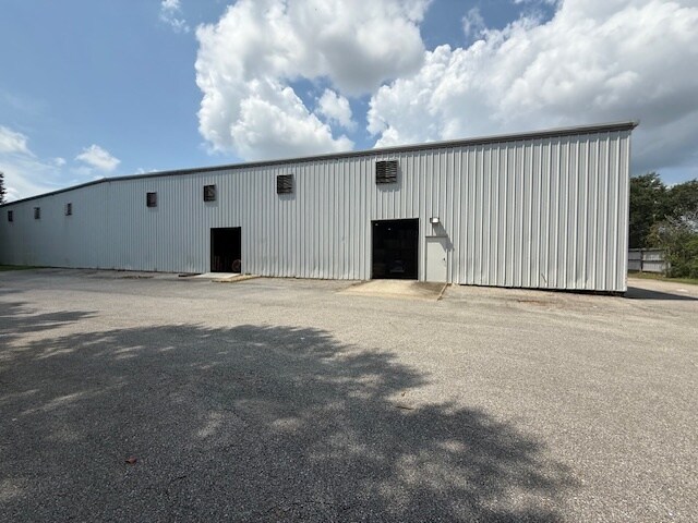 More Photos Of 3890 A Pasco St, Pensacola Unknown For Lease