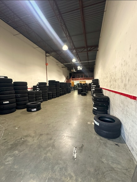 More Photos Of 20 Priscilla Ln, Auburn Service For Lease