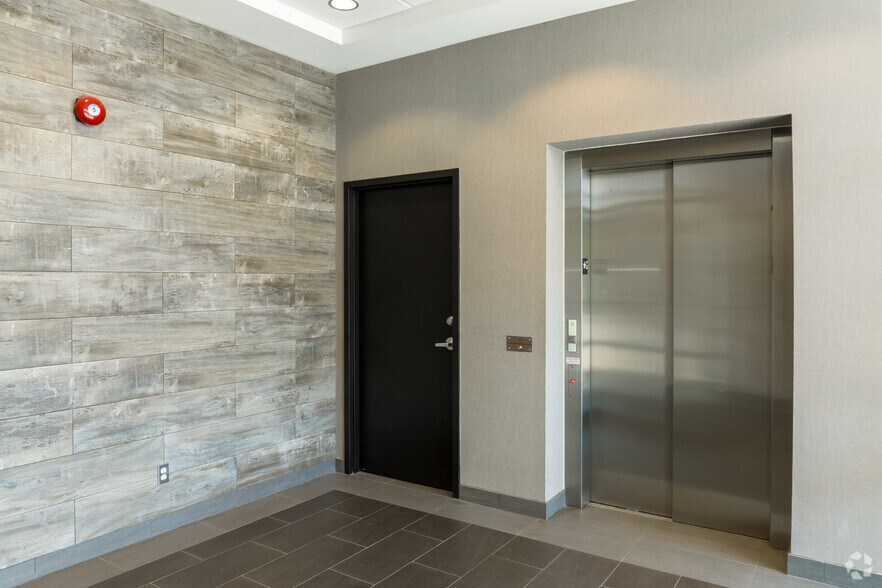 More Photos Of 165 Galaxy Blvd, Toronto Office For Lease