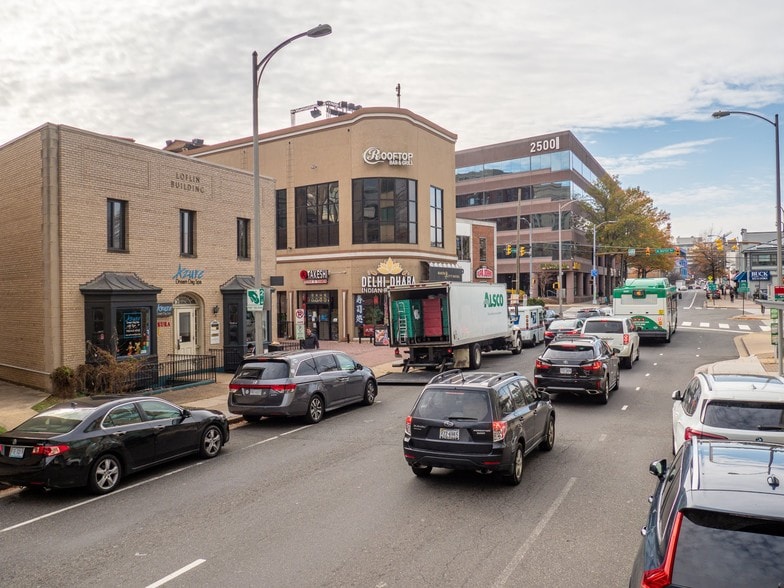 More Photos Of 2420 Wilson Blvd, Arlington Loft Creative Space For Lease