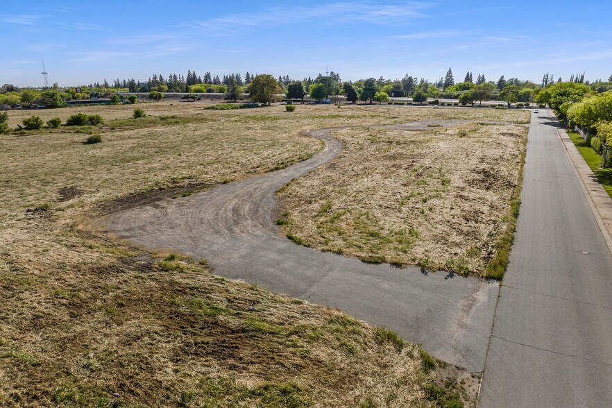 More Photos Of 1411 E Onstott Rd, Yuba City Land For Sale