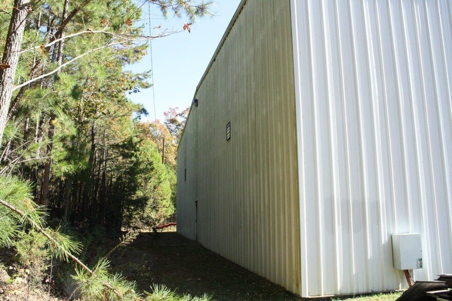 More Photos Of 1127 Curtis St, Monroe Light Manufacturing For Sale