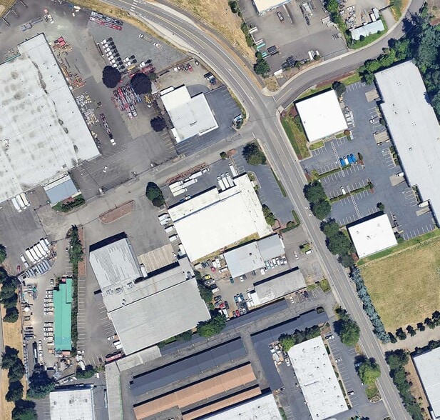 More Photos Of 14625-14640 SE 82nd Dr, Clackamas Manufacturing For Lease
