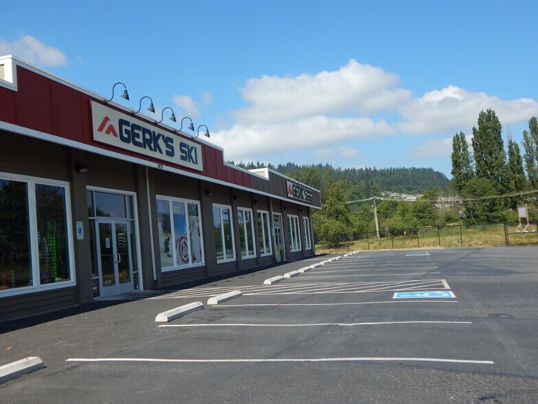 More Photos Of 1875 NW Poplar Way, Issaquah Freestanding For Lease