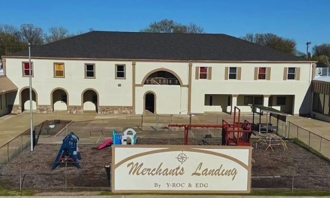 More Photos Of 6204 N Summit St, Toledo Unknown For Lease