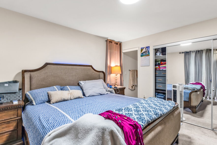 More Photos Of 301 Country View Ln, Pleasant Hill Apartments For Sale