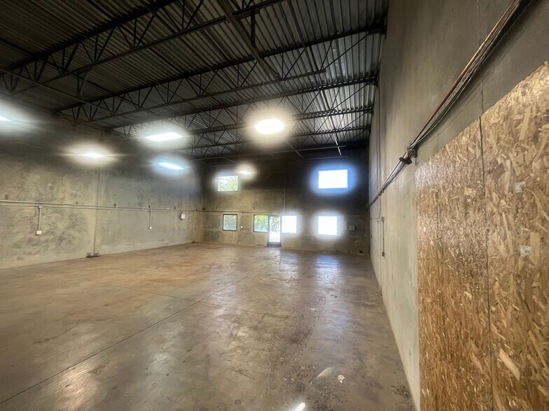 More Photos Of 1950 S 900 W, Salt Lake City Manufacturing For Lease