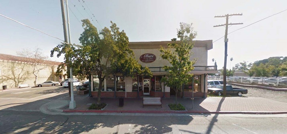 More Photos Of 6 E Yosemite Ave, Madera Freestanding For Sale