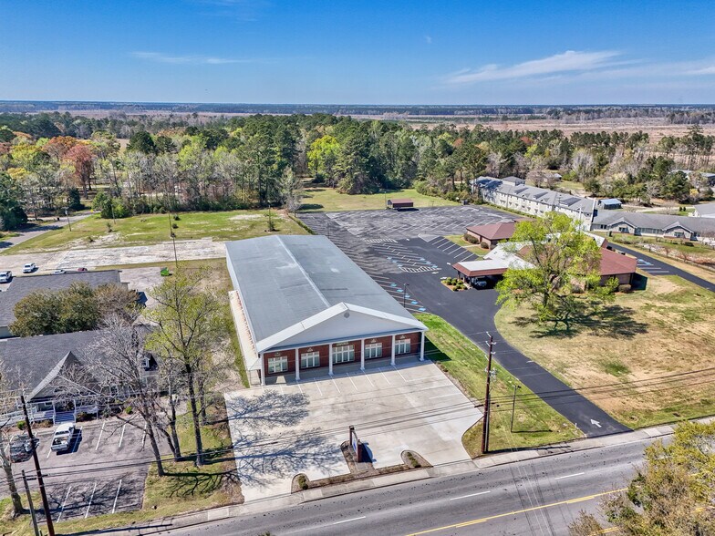 More Photos Of 69 Jessamine Ave, Georgetown Flex For Lease