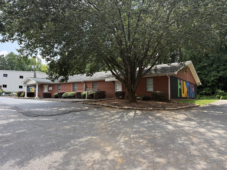 More Photos Of 5496 Highway 92, Acworth Religious Facility For Sale