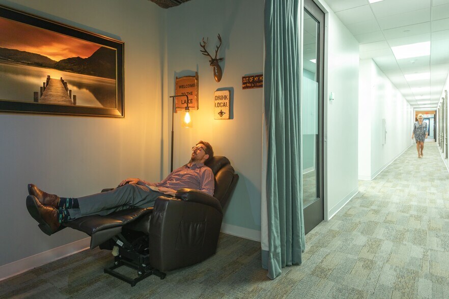 More Photos Of 777 Brickell Ave, Miami Coworking Space