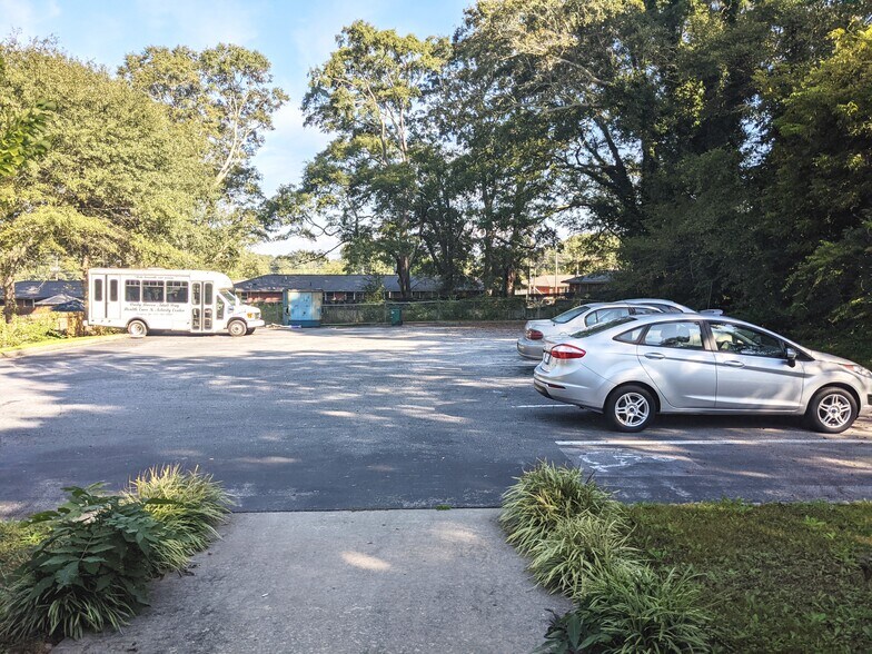 More Photos Of 1105 N Main St, Conyers Healthcare For Sale