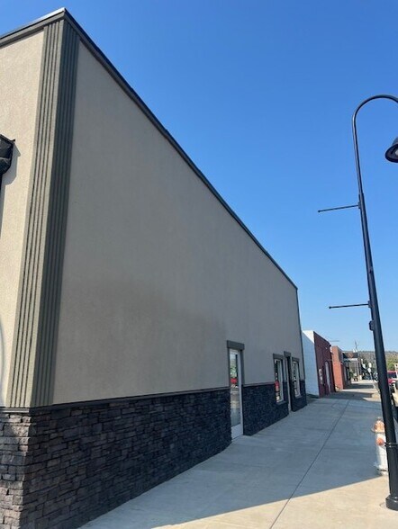 More Photos Of 365 NE Court St, Prineville Medical For Sale