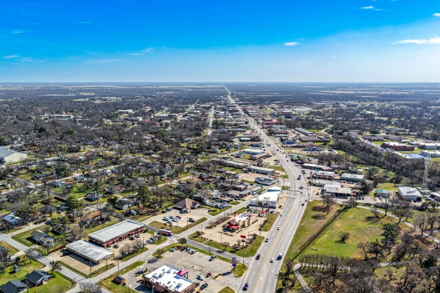 More Photos Of 1014 W Moore Ave, Terrell Restaurant For Sale