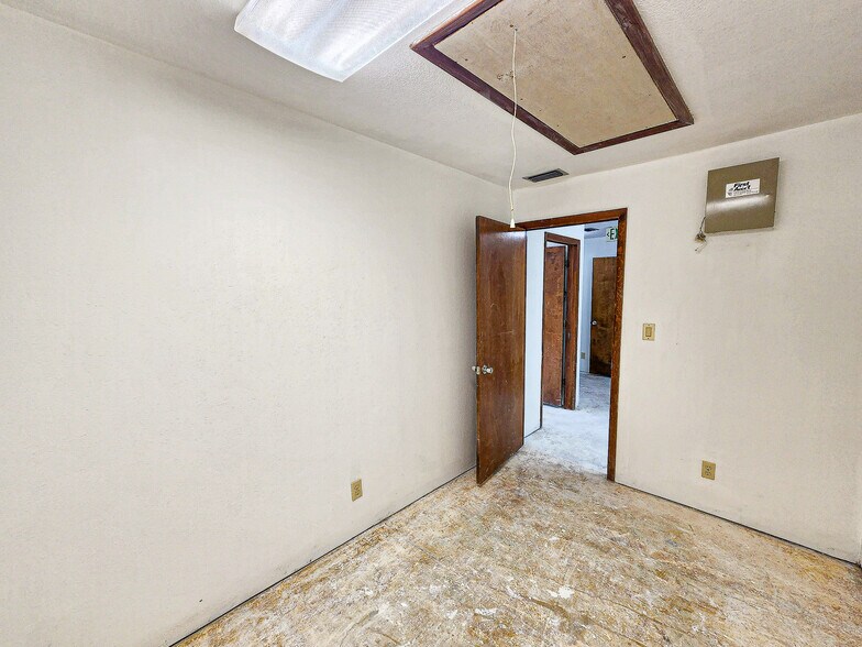 More Photos Of 11121 SE 53rd Ct, Belleview Medical For Sale