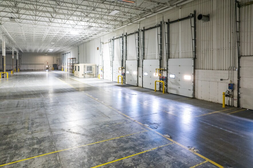 More Photos Of 1 Better Way, Chicopee Distribution For Lease