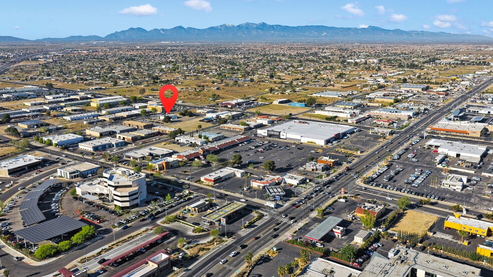 More Photos Of 15328 Bonanza Rd, Victorville Service For Sale