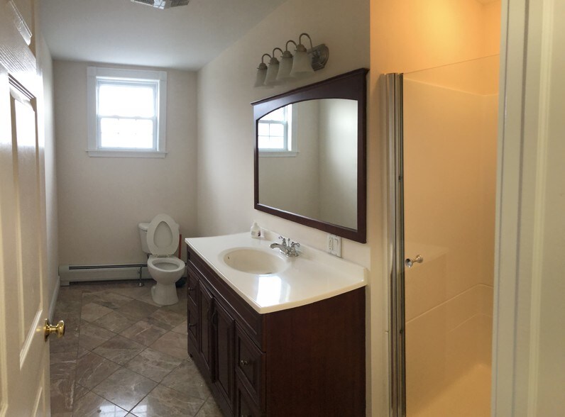 More Photos Of 80 Broad St, Phillipsburg Office Residential For Sale