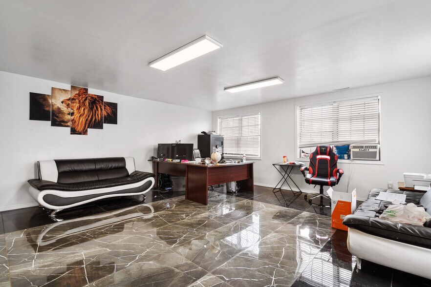 More Photos Of 1227 Deeds Ave, Dayton Warehouse For Lease