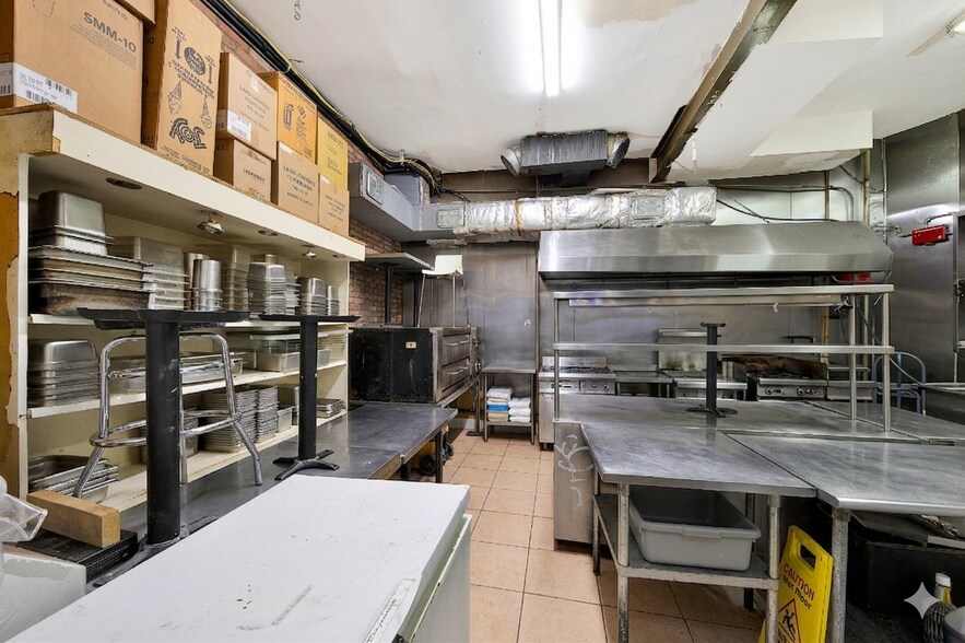 More Photos Of 160 Irving Ave, Brooklyn General Retail For Lease