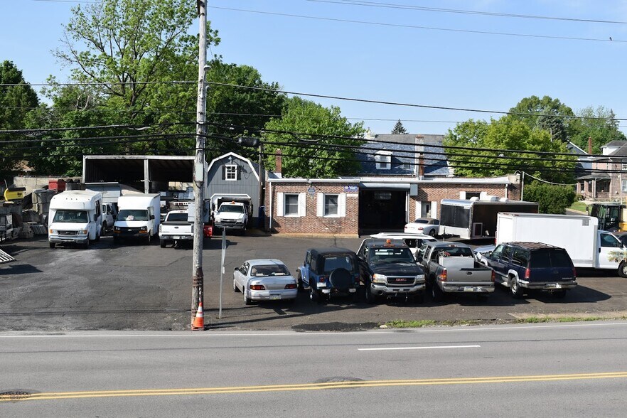 More Photos Of 2430 Old Welsh Rd, Willow Grove Auto Repair For Sale