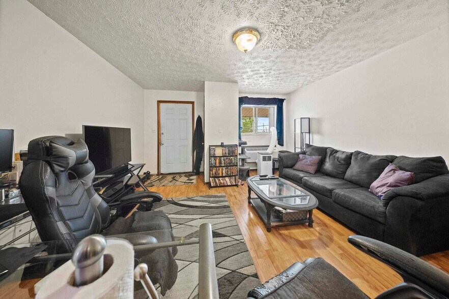 More Photos Of 801 Winchester Ave, Ashland Storefront Retail Residential For Sale