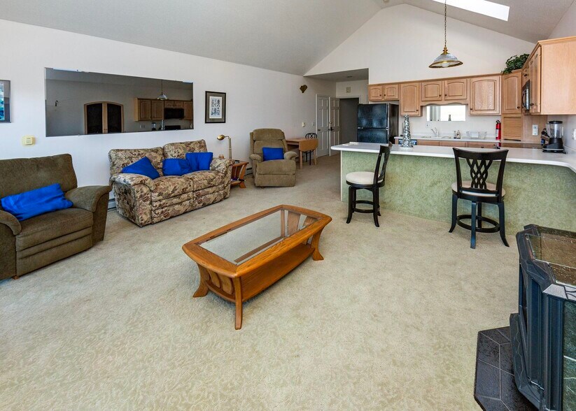 More Photos Of 109 Shore Rd, Southwest Harbor Flex For Sale