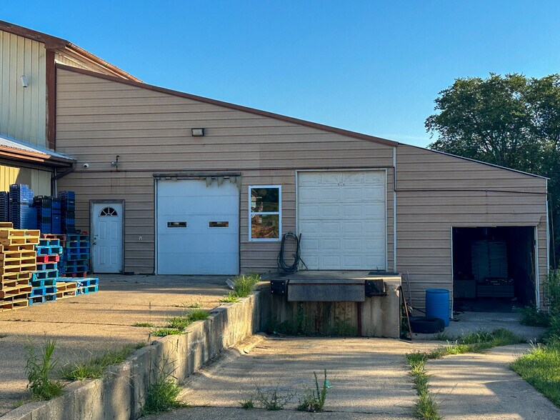 More Photos Of 6839 Outer Rd, Mountain Grove Supermarket For Sale