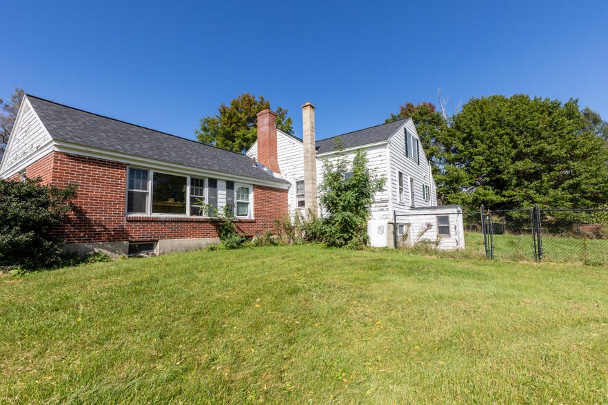 More Photos Of 4 Whitman Rd, Stephentown Sports And Entertainment For Sale