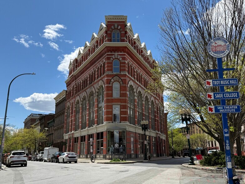 More Photos Of 216 River St, Troy Office For Lease