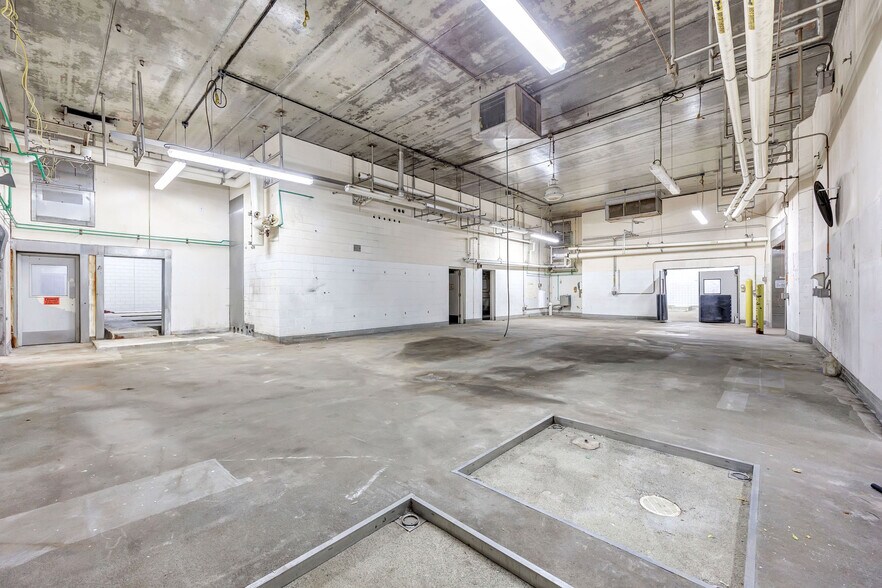 More Photos Of 305 S Wall St, Denmark Industrial For Sale