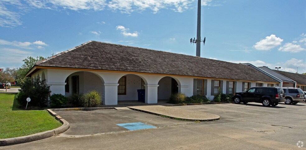 Primary Photo Of 8146 One Calais Pl, Baton Rouge Office For Lease