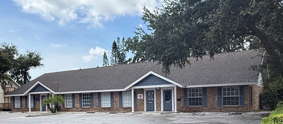 More Photos Of 2270 Drew St, Clearwater Office For Lease